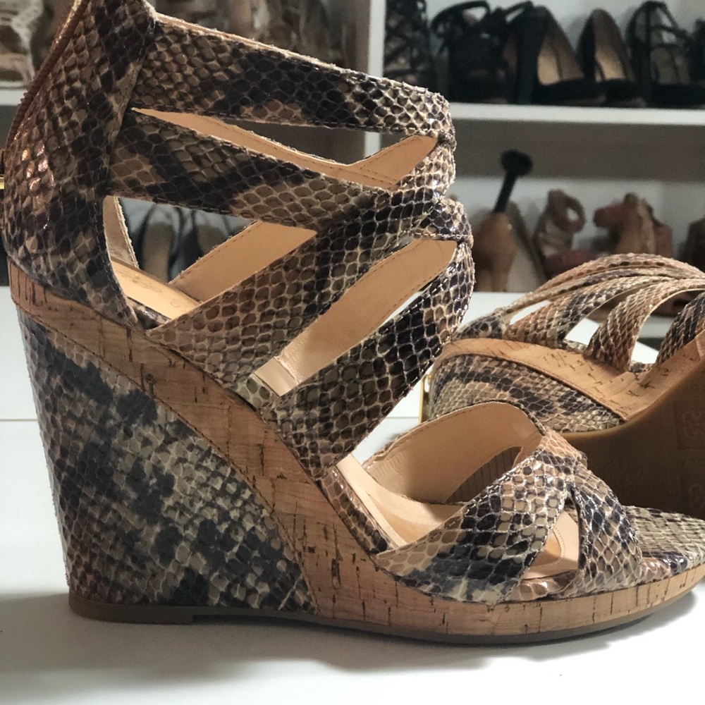 Never Worn -Snake print wedge